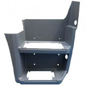 MB-022 - Estribo inferior direito Axor